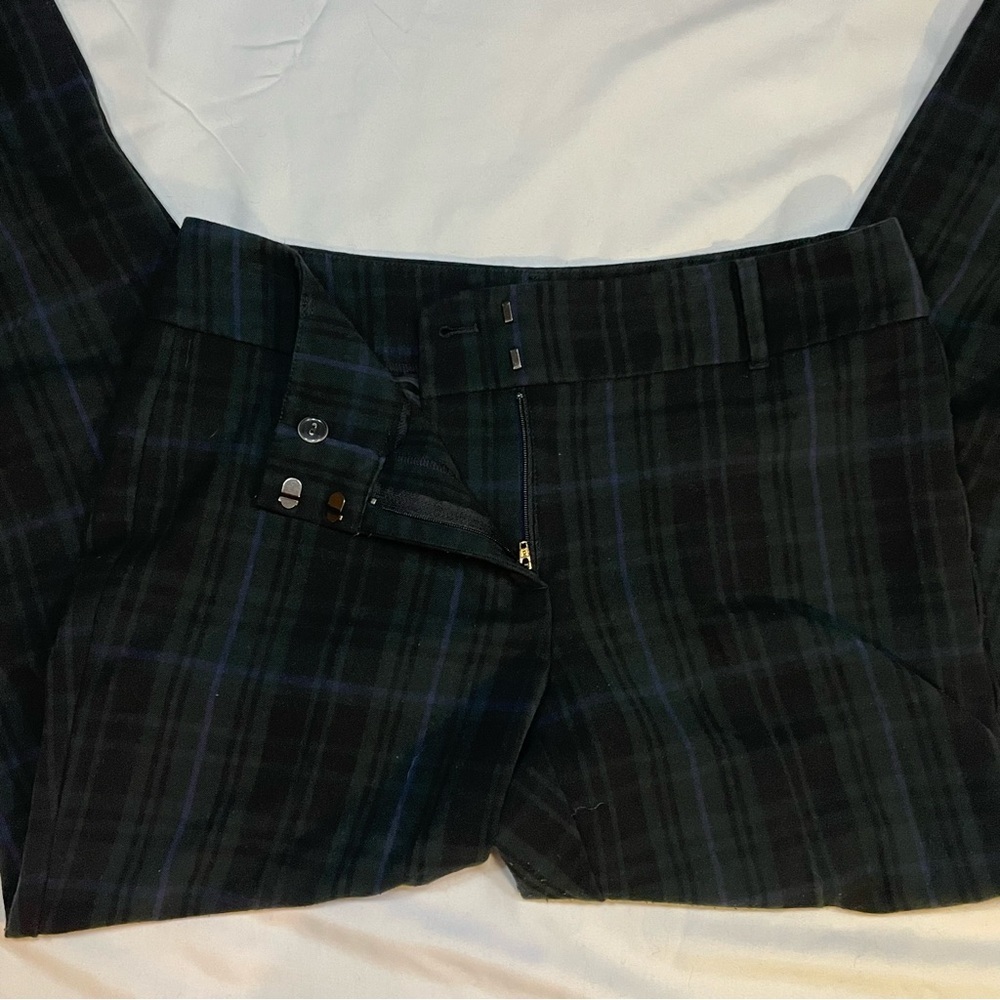 Ann Taylor Factory Black and Green Plaid Cropped Pants, Great for Fall or Winter - Picture 7 of 14